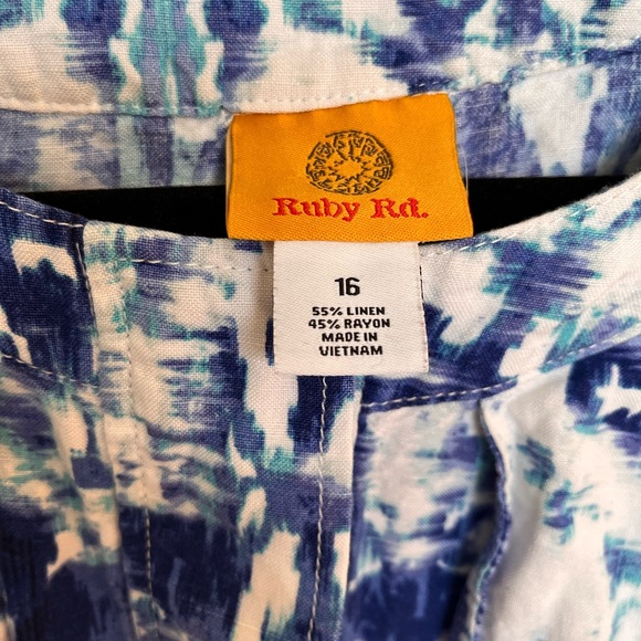 Ruby Rd. Blue and White Patterned Snap Jacket Blouse - Picture 3 of 8